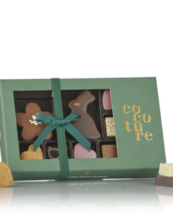 Mix af fyldte chokolader & påske marcipanfigurer i grøn Cocoture æske - 121g