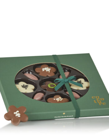 Mix af marcipanblomster & fyldte chokolade kakaobønner i grøn Cocoture æske - 216g